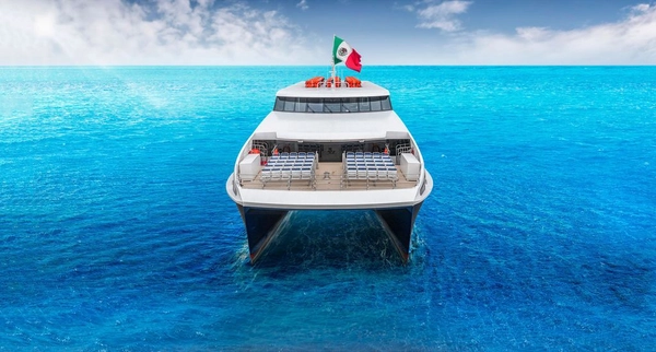 002_EmbarcaciónFerry.webp