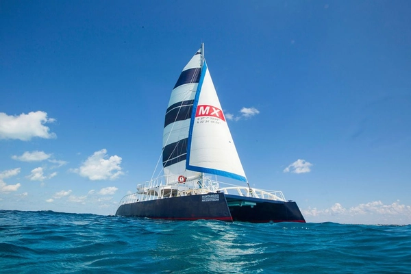 025_Catamaran.webp