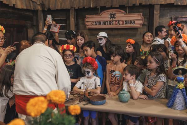 Exposiciones y talleres culturales